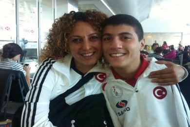 KOLSUZ KAHRAMANIMIZ